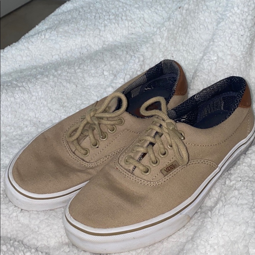 Tan Vans Size:8